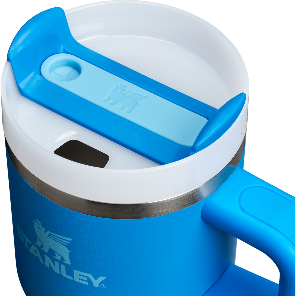 Large Capacity The Quencher H2.O Flowstate Tumbler with Handle | Stanley Create D309N - Double-Wall Vacuum Insulated Travel Tumbler with Straw Detail