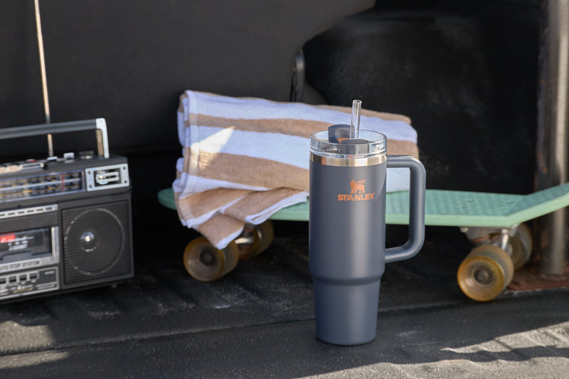 Large Capacity The Quencher H2.0 Flowstate Tumbler  | Stanley Create D332L - FlowState 3-Position Lid Insulated Travel Mug Detail